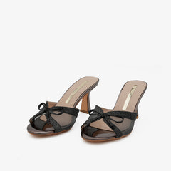 Avantika - Black