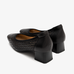 Calista-Black
