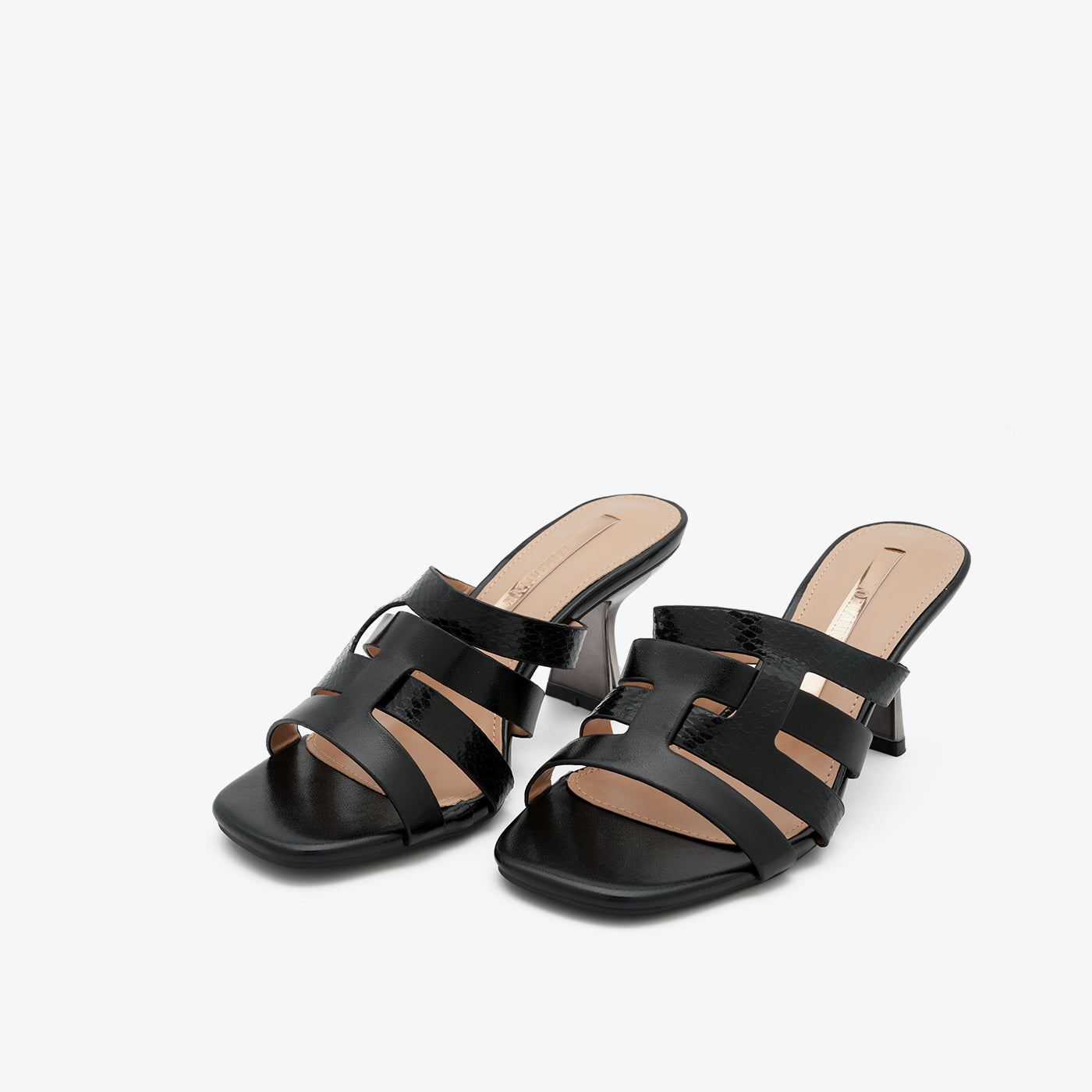 Deepali - Black